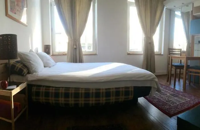 Appart-hôtel Maison de la Lune - petite Auberge d'Etterbeek
